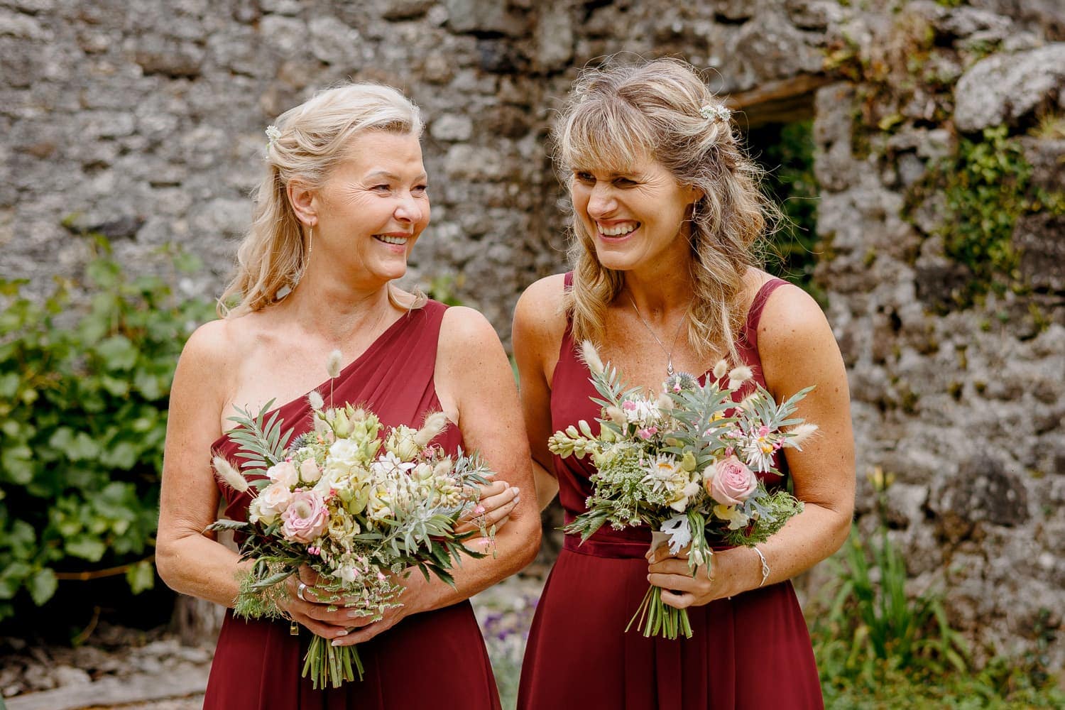 bridesmaids at knightor winery