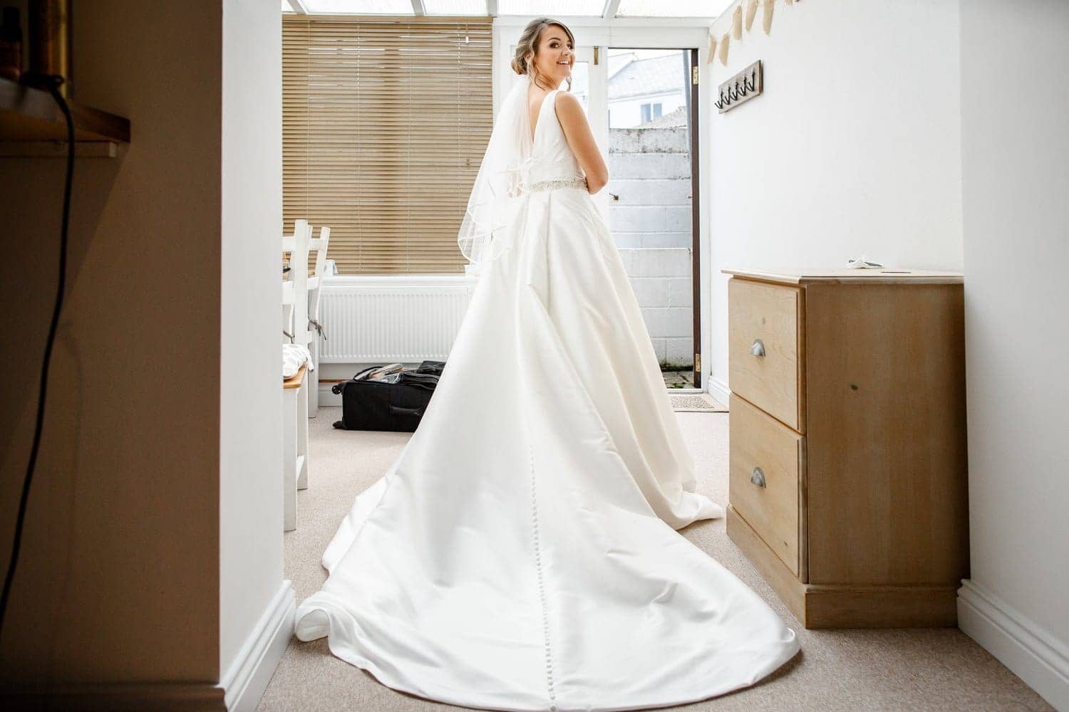 wedding first look