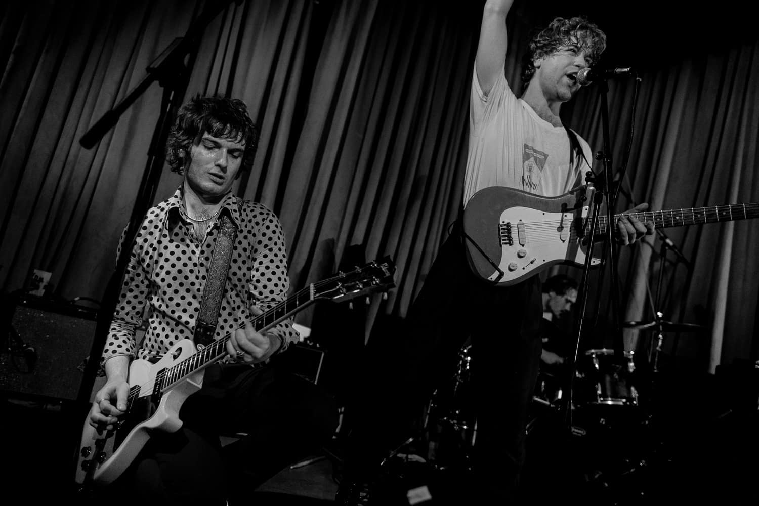 The Velvet Hands live Cornish Bank