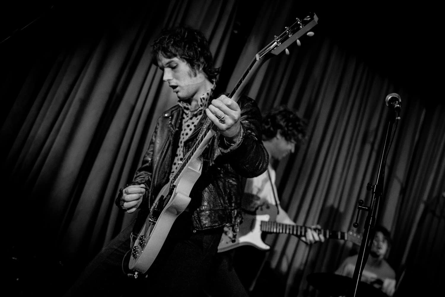 The Velvet Hands live Cornish Bank