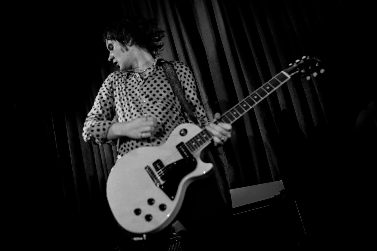 The Velvet Hands live Cornish Bank