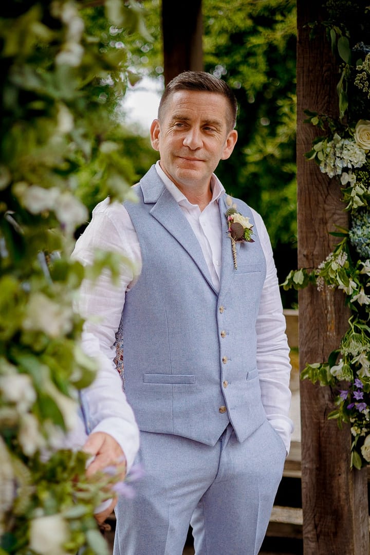 groom at knightor winery