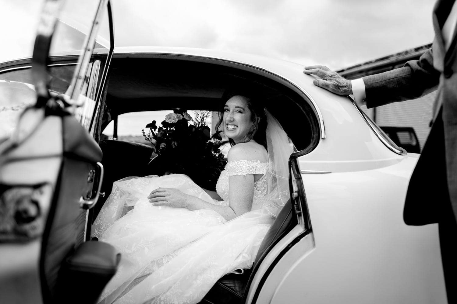 Brides arrival at Odo’s Barn Kent